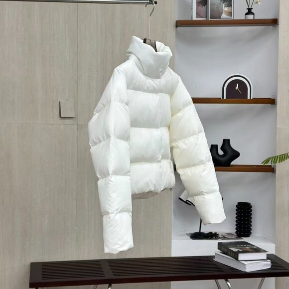 ALO Yoga solid-color, stand-up collar, warm, long-sleeved down jacket Size M - Picture 5 of 6